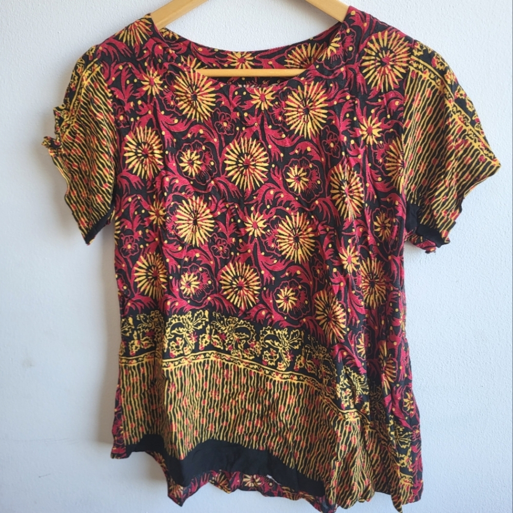 Vintage Beautiful Short Sleeve Top  Red&Yellow&Black Paisley